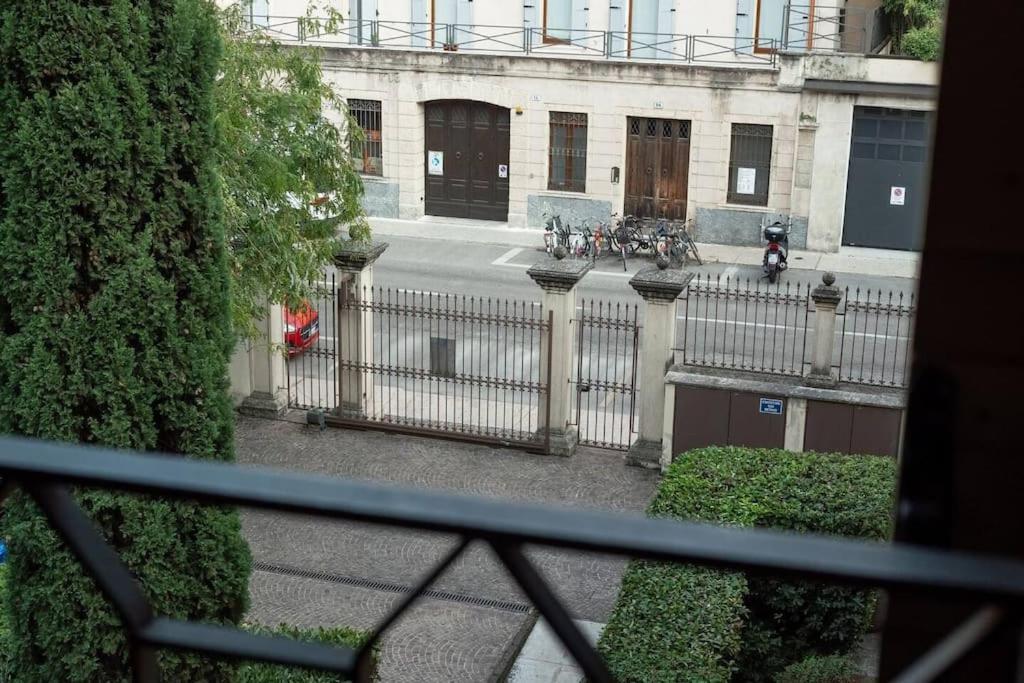 La Finestra Sul Civico Cinque Apartment Verona Ngoại thất bức ảnh